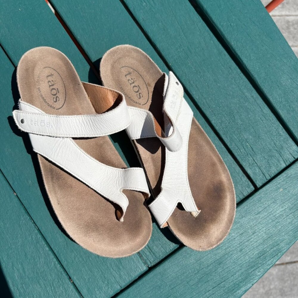 Taos Lola White Sandal - Picture 2 of 7